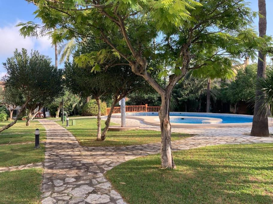 Adosado En Denia Con Gran Jardin Βίλα Εξωτερικό φωτογραφία